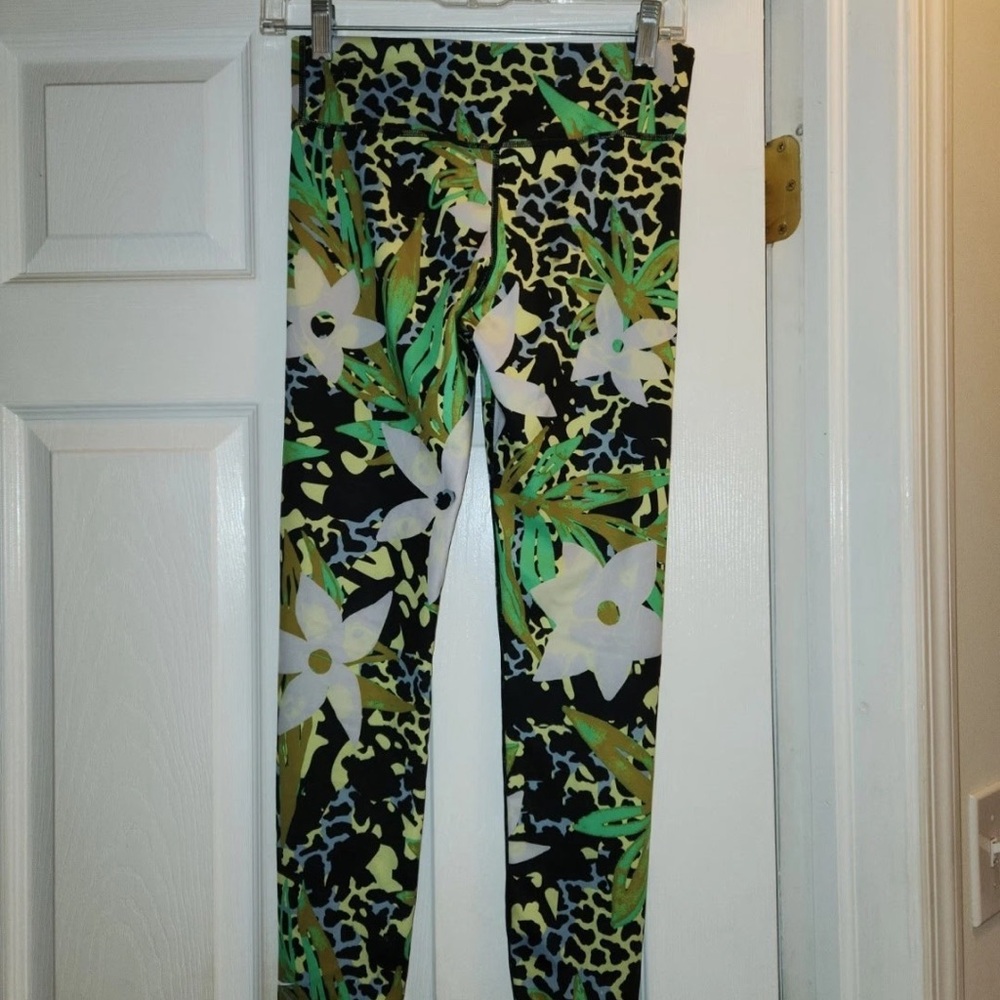 Nike Dri-Fit Floral Ankle Length Leggings Youth Girls Size Large Sporty Colorful